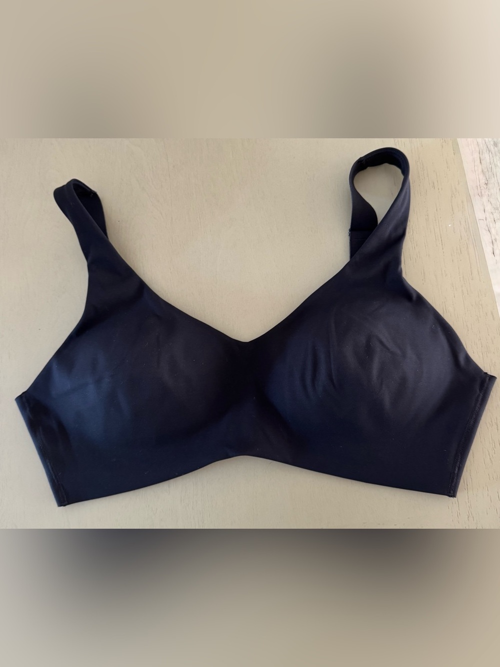 SPANX Smooth Wireless Black Everyday Bra
